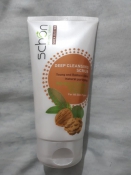 اسکراب لایه بردار شون با عصاره گردو حجم 150 میلی لیتر اسکراب لایه بردار شون با عصاره گردو حجم 150 میلی لیتر